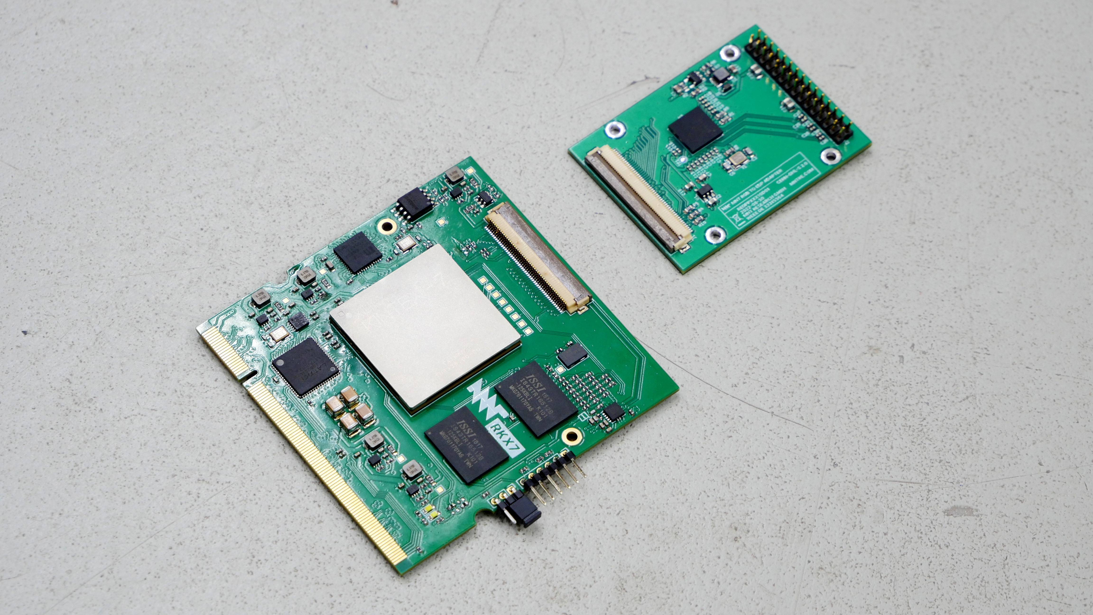 RKX7 FPGA Module with RGB to eDP Adapter